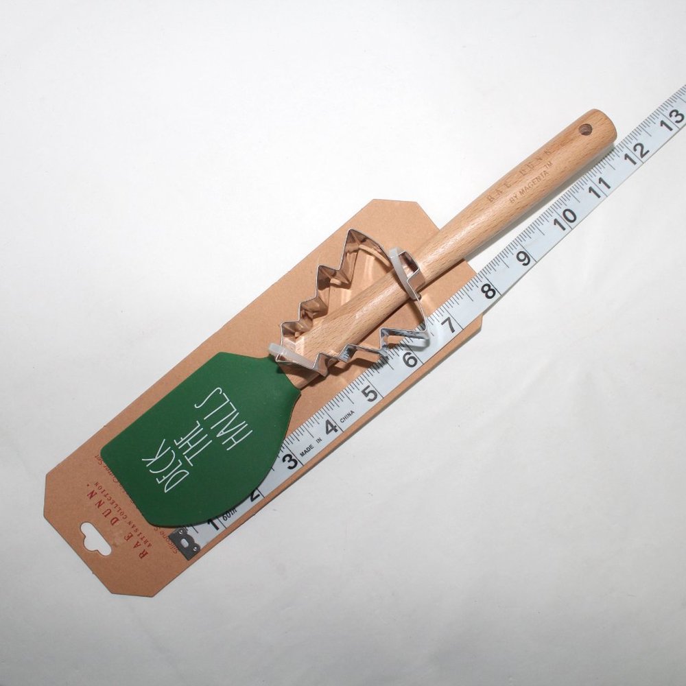Rae Dunn Artisan Collection NWT Deck The Halls Silicone Spatula & Cookie Cutter